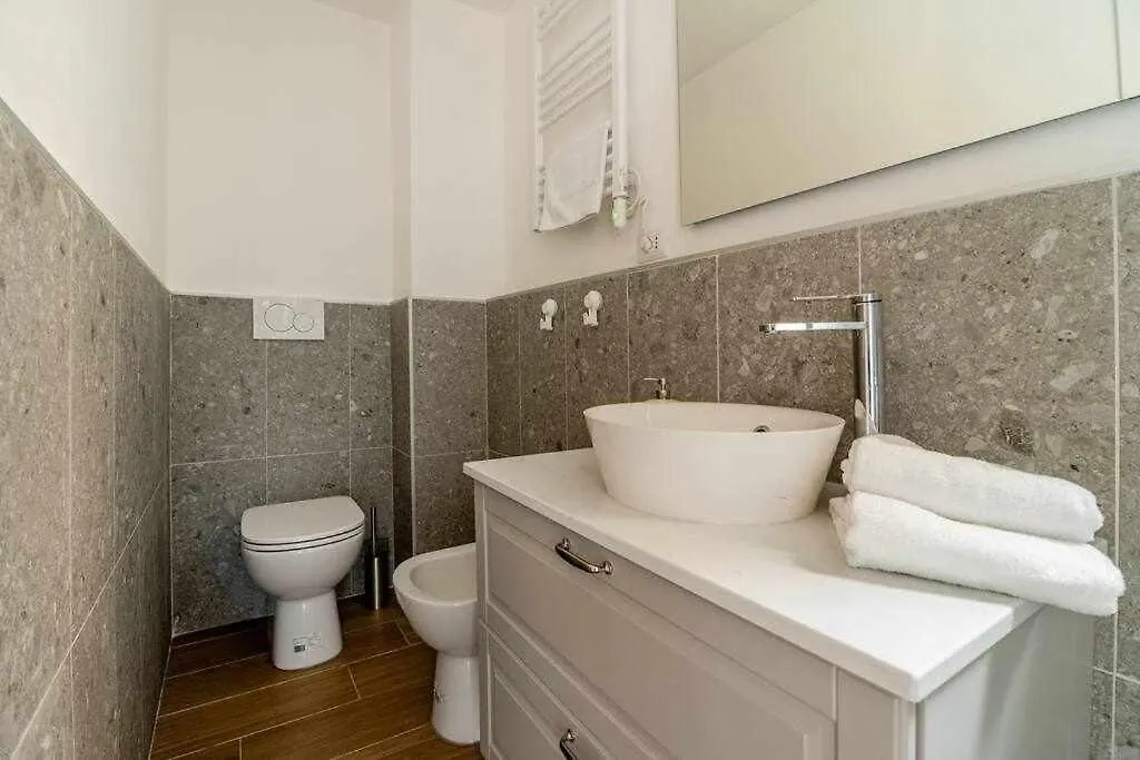 Villa Peroni Lake Como Cottage With Swimming Pool Argegno Lägenhet